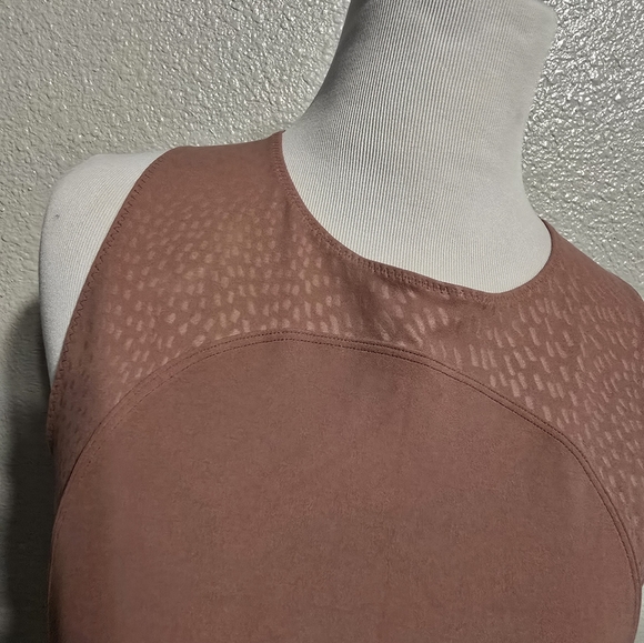 Lululemon Nulu and Mesh Yoga Tank Top - Picture 6 of 8